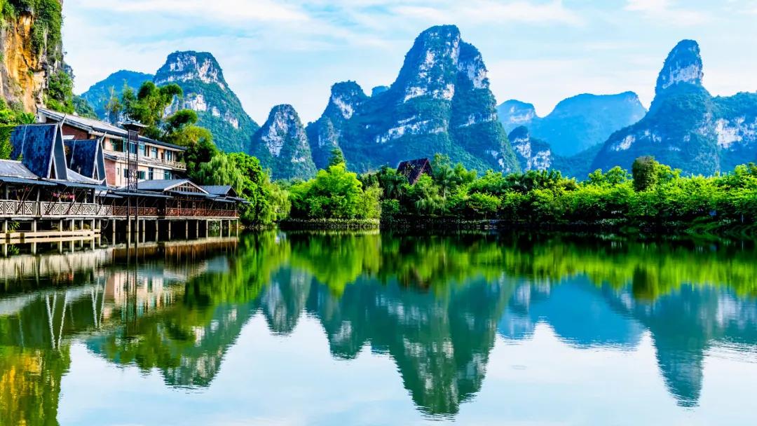 广西这片地方，美如仙境，万里雪白花海，春去旅居好去处