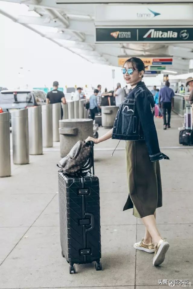 明星秋季穿搭，照着穿准没错