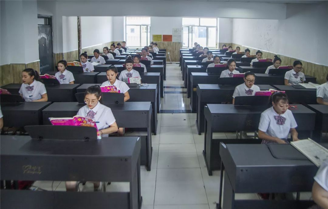 哈尔滨正德学校招初中生吗,哈尔滨正德技术学校招生