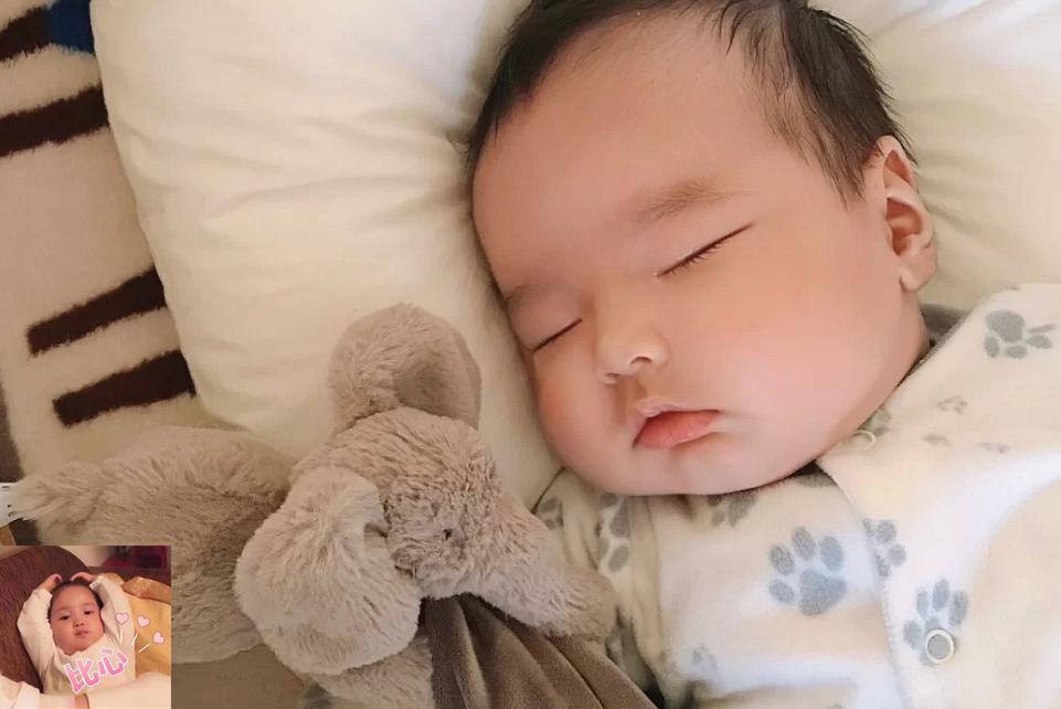 宝宝哭闹不睡觉老哭怎么安抚,宝宝老是哭并且显得很烦躁