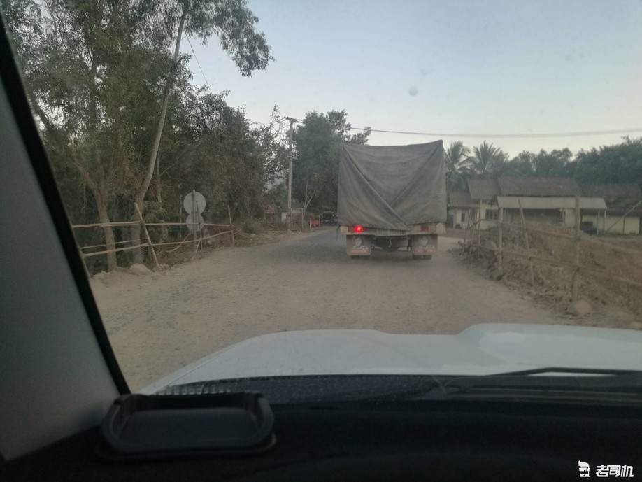 泰国老挝东南亚自驾游攻略,老挝旅游攻略西双版纳出发