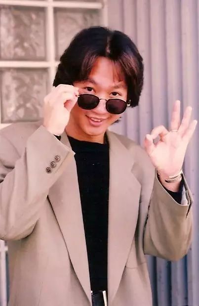 纵使世间千万曲人间再无黄家驹,世间纵有千万曲人间再无黄家驹