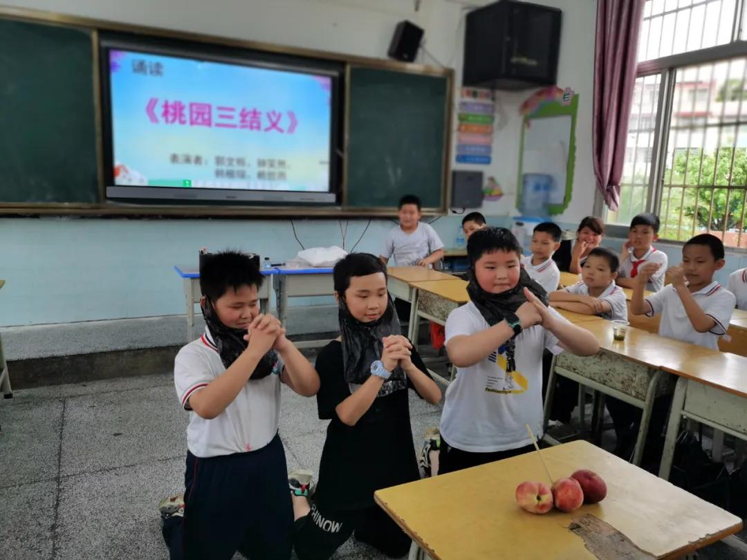 儿童庆祝建党100周年文艺汇演,庆祝建党百年文艺演出儿童合唱