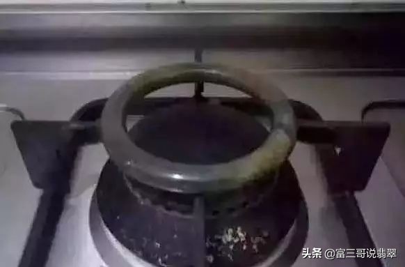 翡翠原石高温加热后会怎样,翡翠可以承受多少热度