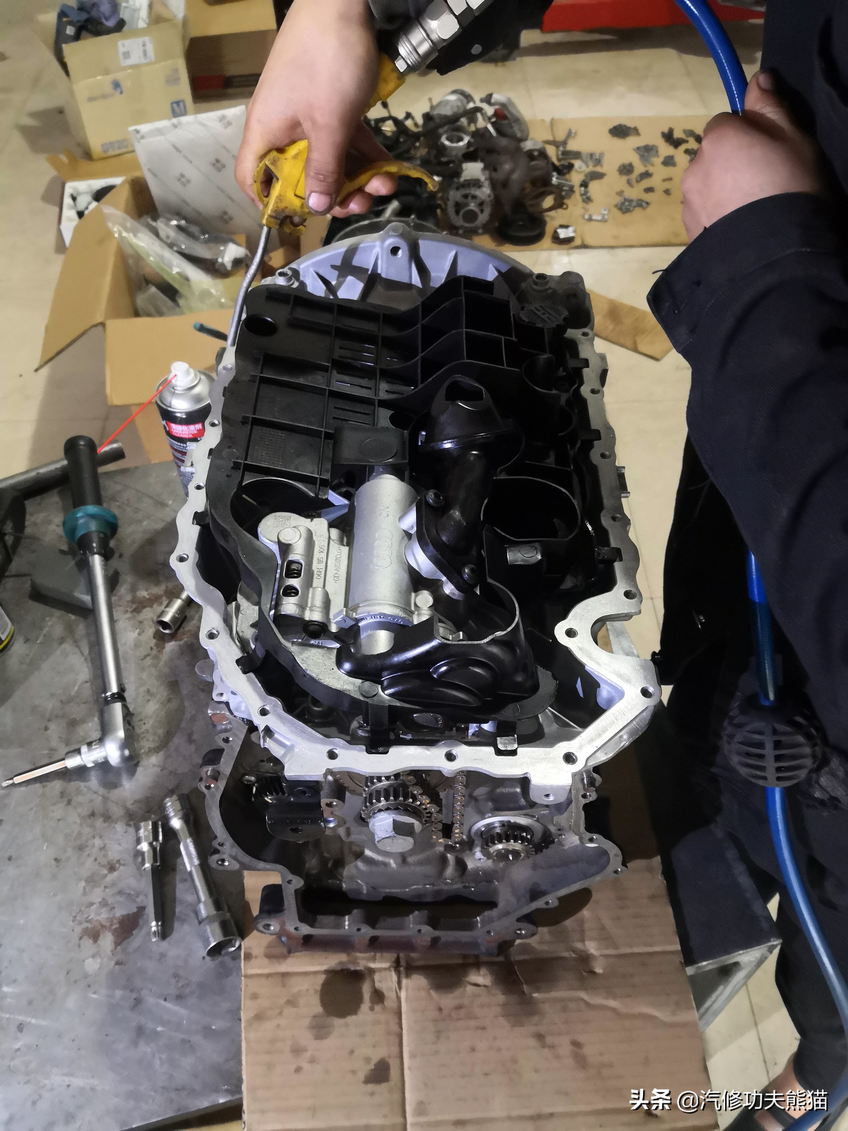 dsg双离合起步抖动有异响,大众帕萨特3.0v6发动机烧机油