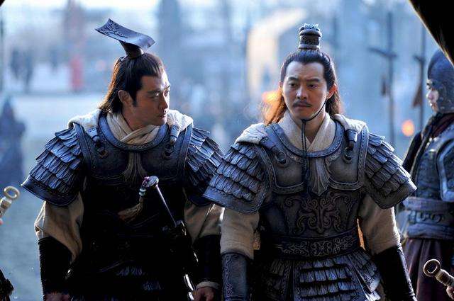 谁向曹操报告孙策有取许都之心,孙策平定江东全过程