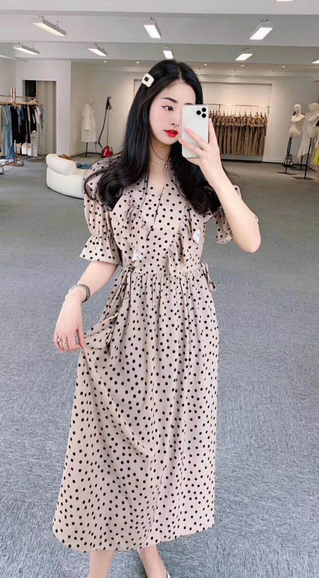 小个子偏瘦韩版气质夏季拼接裙,夏季v领黄色宽松韩版裙