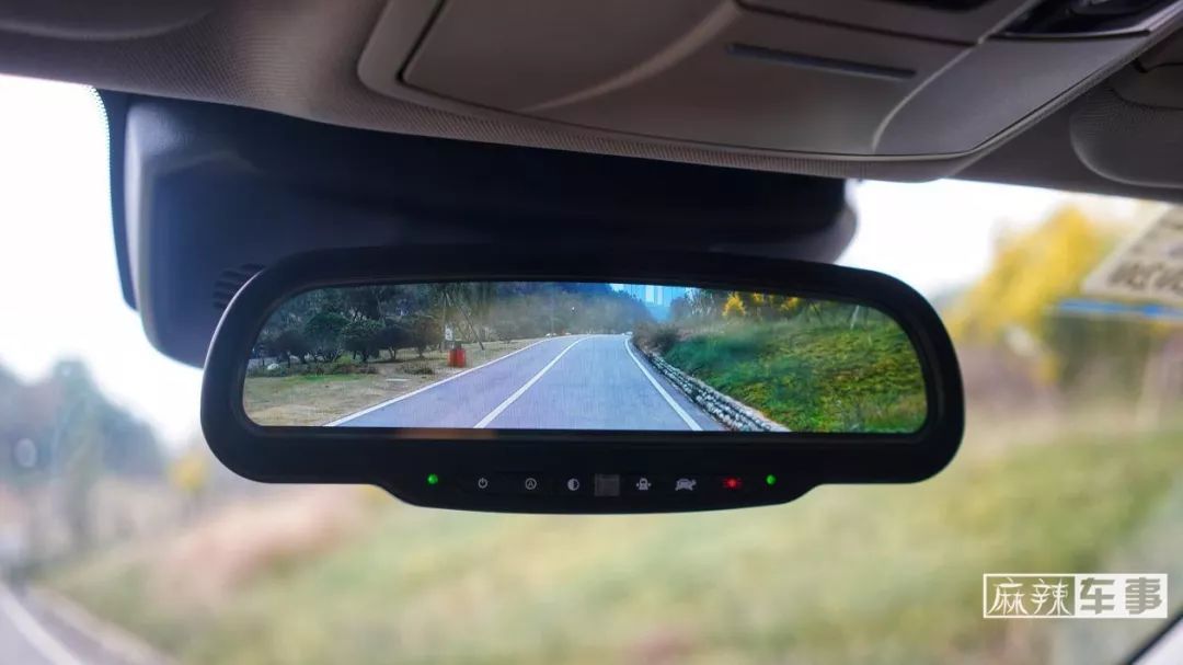 weyp8如何快速充电,一周仅冲一次电