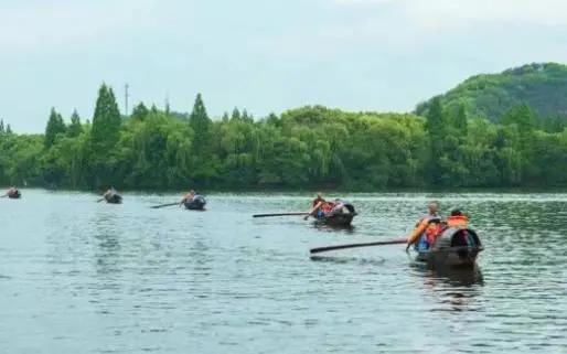 被称为沪上传奇校长,她说出了这所学校在三年内成为黑马的原因