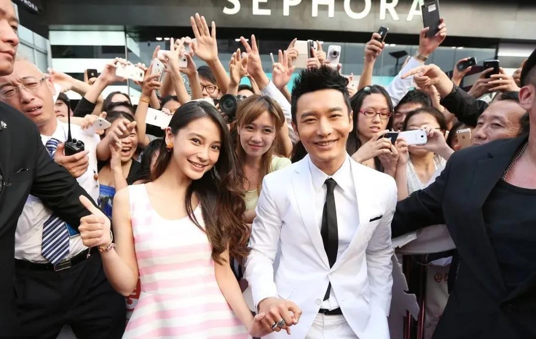 开奶茶店的不止王俊凯!为什么明星都钟爱开一家奶茶店?