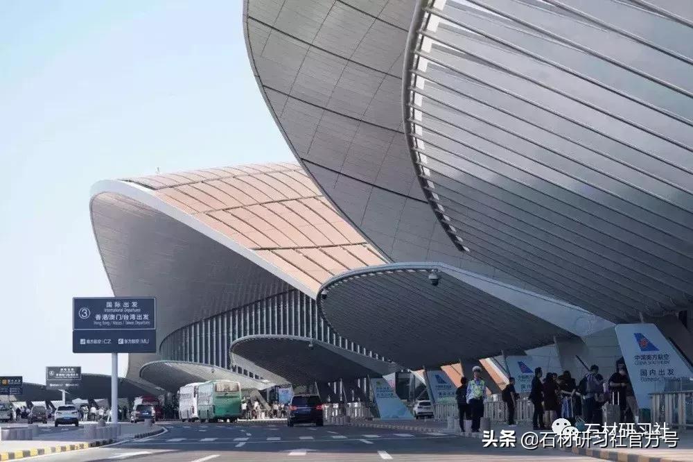 金凤凰机场,北京大兴国际机场凤凰展翅航站楼