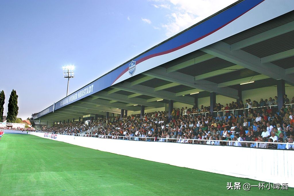 欧洲小国足球联赛,欧洲小球场