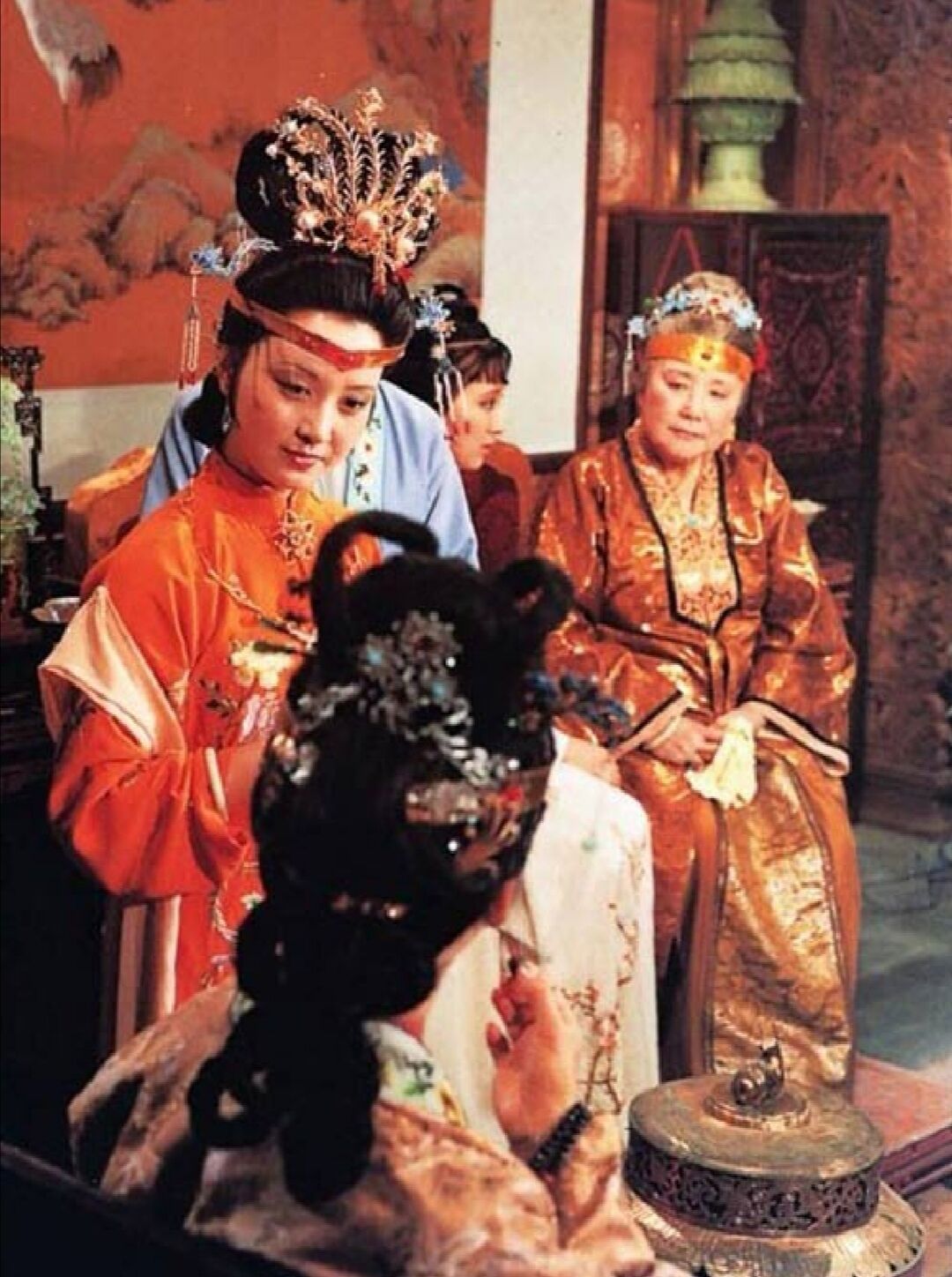 红楼梦中谁裹脚了,红楼梦林黛玉真的有玉吗