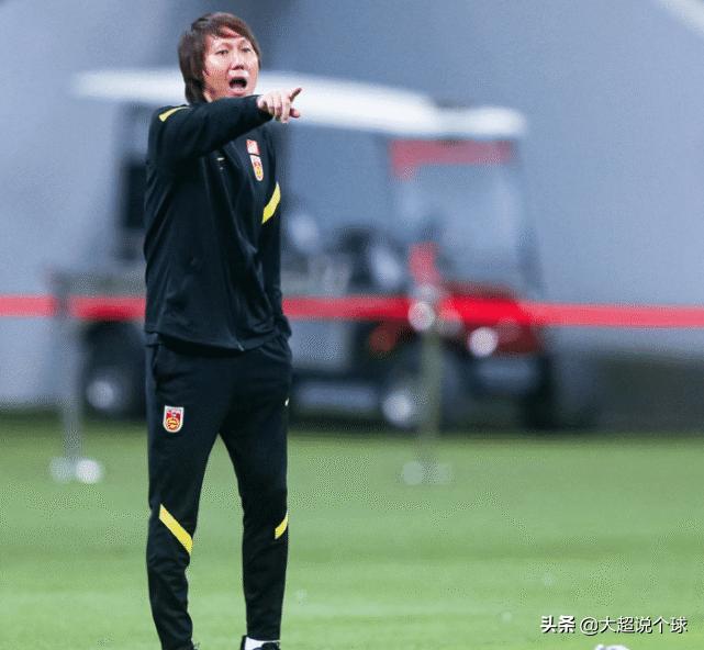 黄健翔张稀哲不传归化球员,国足2比1逆转泰国黄健翔解说全场