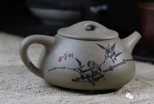 谁再说真紫砂不烫手，就请他放手上试试！