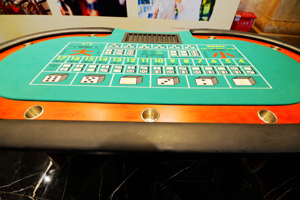 月亮湾海南环岛,月亮湾被称为中国第一滩