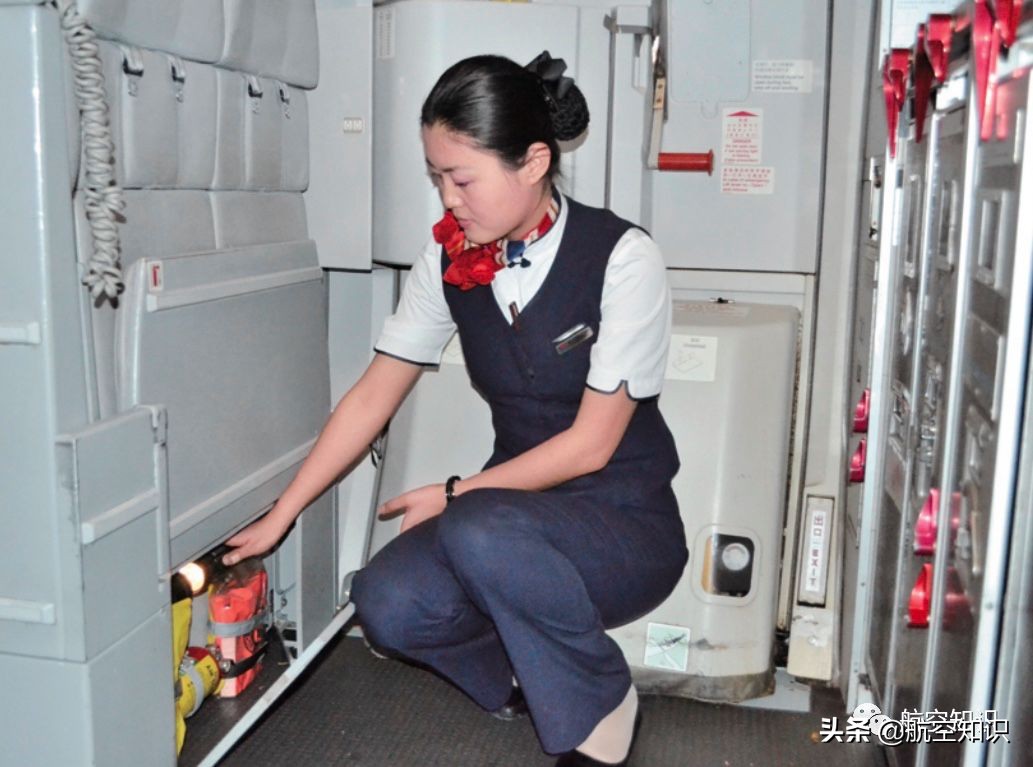 机舱发生火灾视频,机舱火灾特点及扑救方法