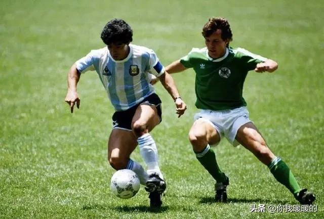 回忆一下几十年前的足球,怀念曾经的八十年代