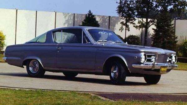 为什么香港出租车都是老皇冠,为什么香港出租车不用新皇冠