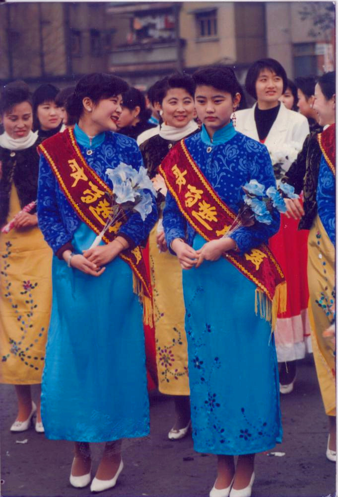 一座有光影又有历史的老厂――四川长征制药厂