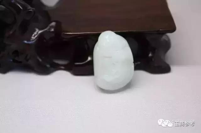和田玉的识别一招鉴定和田玉真假,怎么分辨真和田玉和假的和田玉