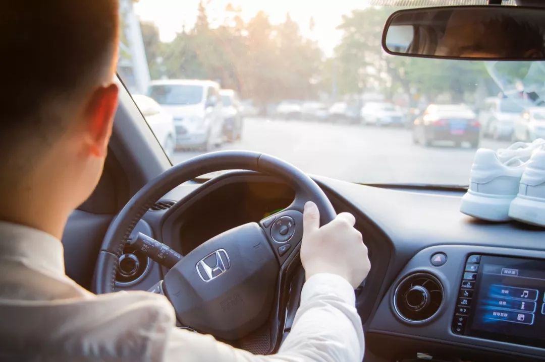 潮鞋与机车,潮鞋和跑车