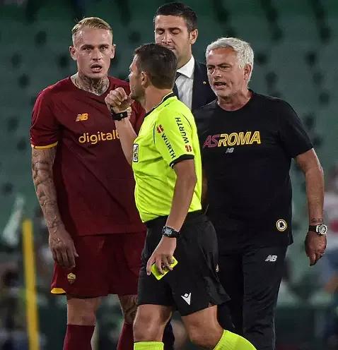 守得住寂寞才能留得住繁华,受得住繁华耐得住寂寞