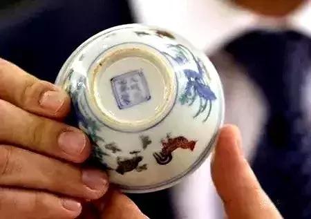 乾隆是不是最会发钱的败家子,乾隆最败家的行为