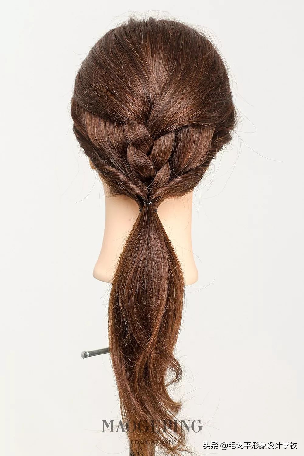 中分马尾扎中低马尾好看技巧,低马尾怎么扎才好看发量少