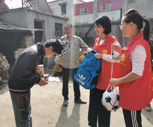 共青团关爱建档立卡贫困青年,共青团帮助青少年