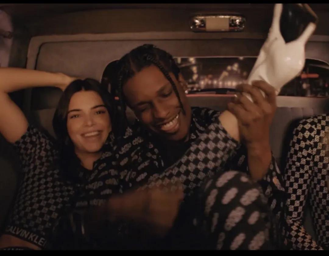 买王一博同款的店铺平价,买王一博同款博主