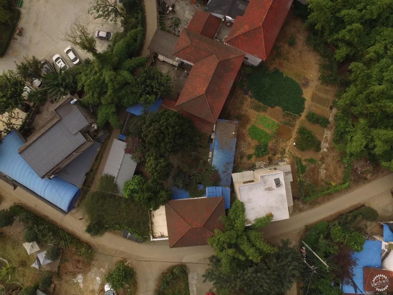 sasa，西西，设计师老王和三圣乡的“亲家DearHome”