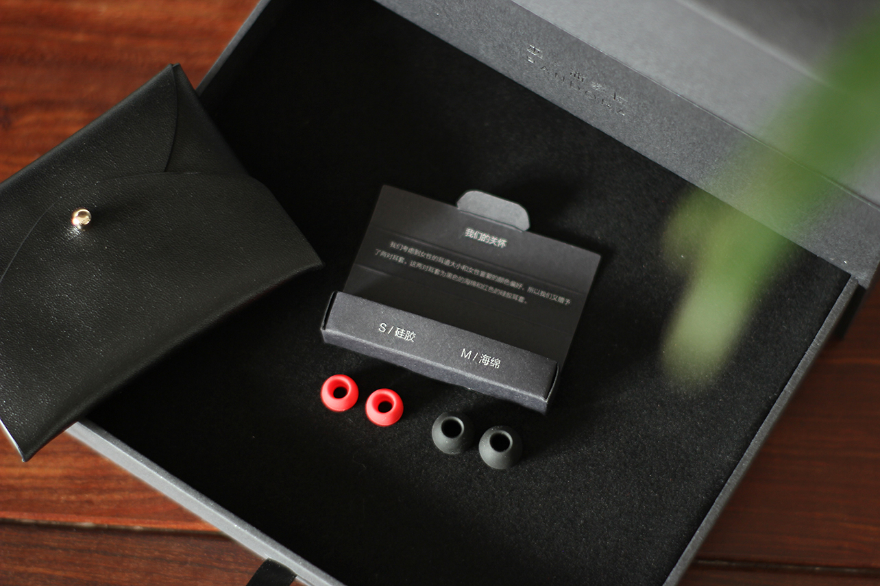 很有仪式感的耳机,精致耳机高级感