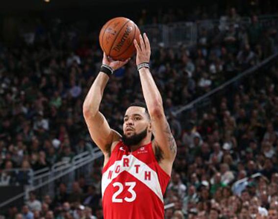 小卡34分快船7连胜登顶西部,小卡35分全场录像