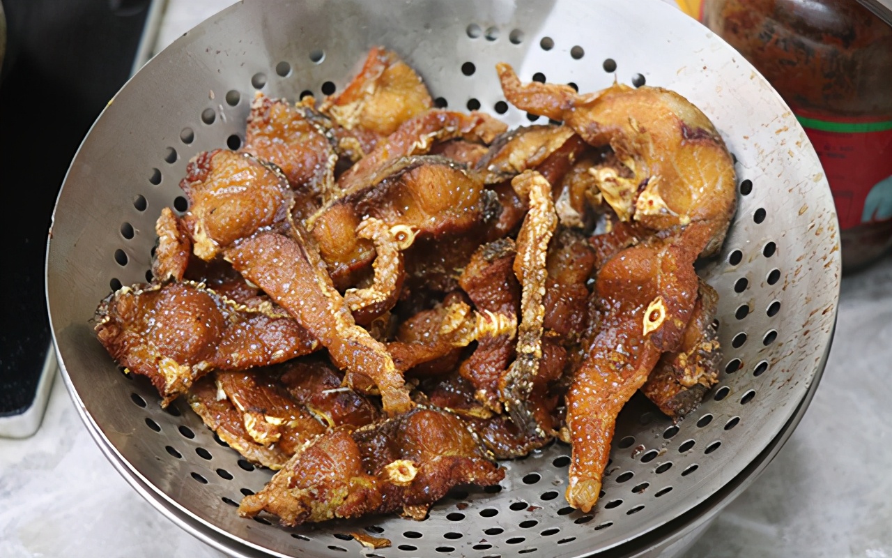 大鲍鱼鱼怎么做才好吃,香酥草鱼的做法大全窍门