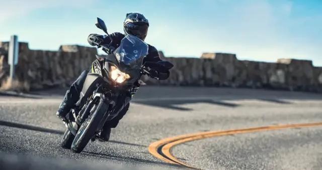 汉兰达车子值不值得入手,汉兰达内饰缺点