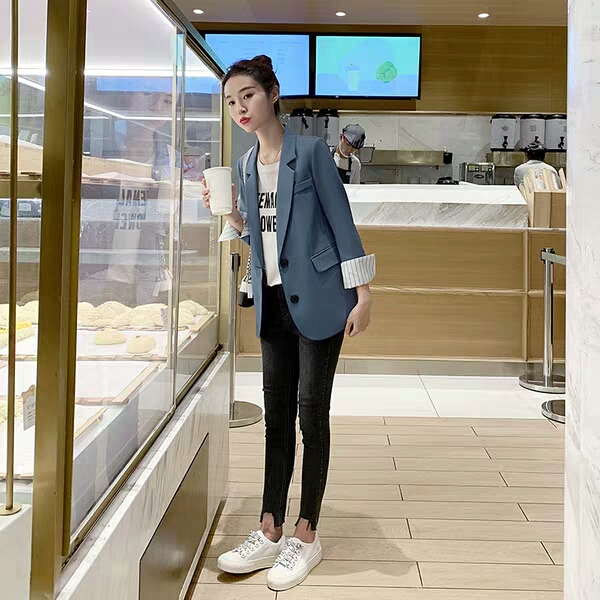 小西装怎么搭配好看,小西装怎么搭配更有气质