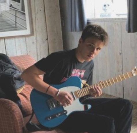 年轻的贝嫂和贝克汉姆,45岁贝嫂晒与女儿合照