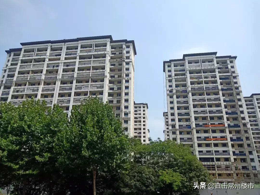 惊了!一街之隔,常州3家小区门禁天差地别