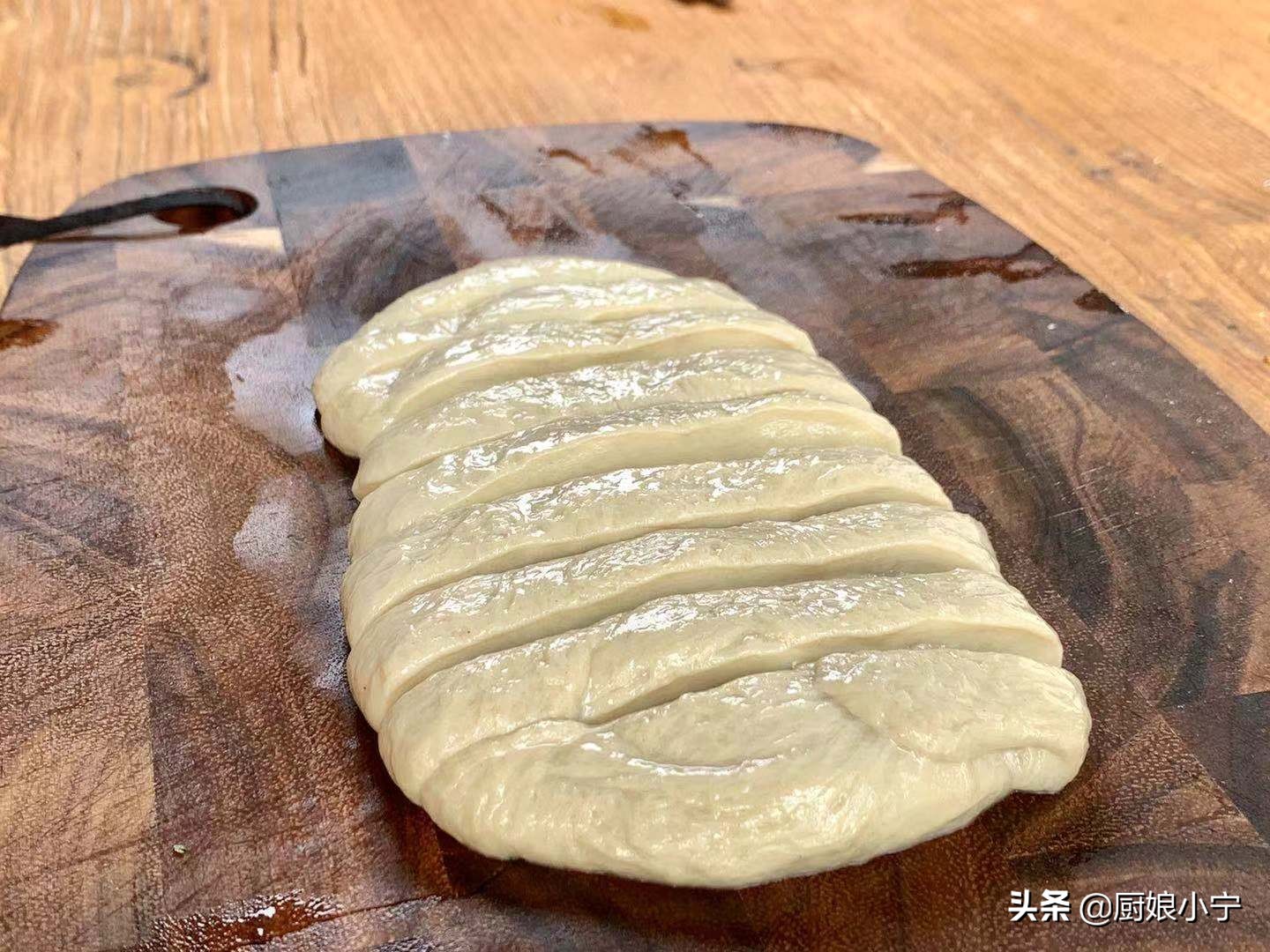 自己在家烤面筋需要抹油吗,在家烤面筋用烤箱吗