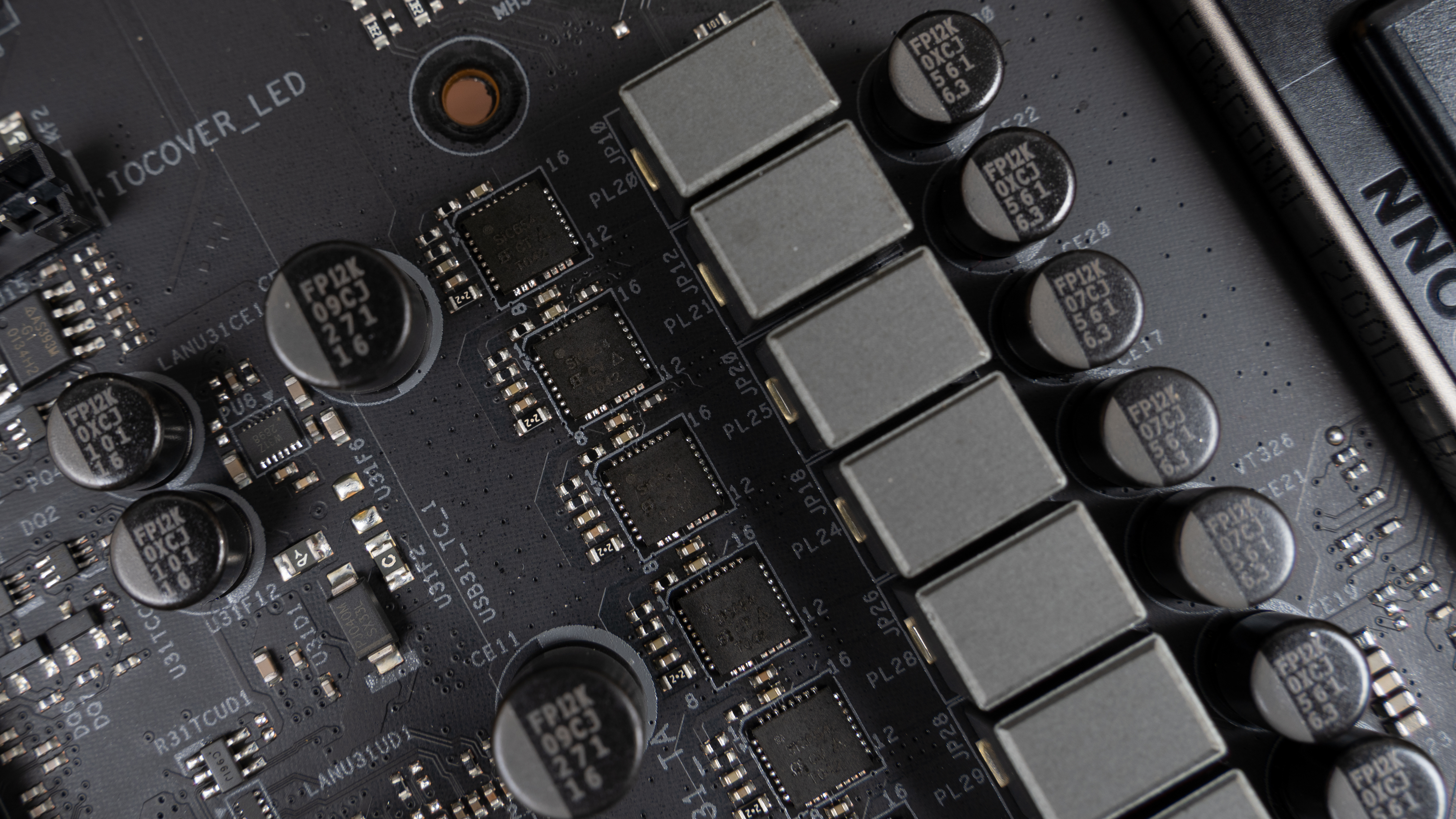 显卡这么贵为什么不买游戏主机,显卡这么贵买台式还是笔记本好