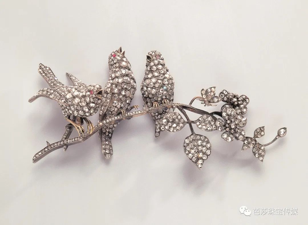 当人们追逐黄金和钻石的时候,当一个人渴望自由的时候