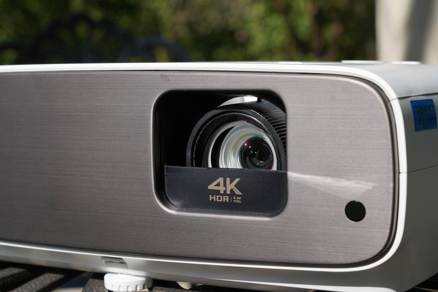 明基投影仪w4000和w2710对比评测,明基w2700brilliantcolour