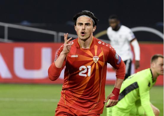 德国队开愚人节大玩笑！潘德夫梦回2010，还意外送上巨星名单