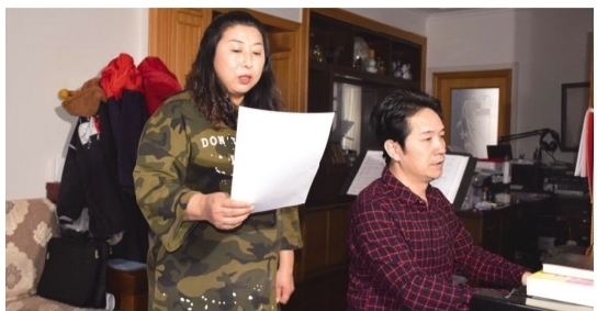 丹东最美战疫家庭：为逆行者创作歌曲