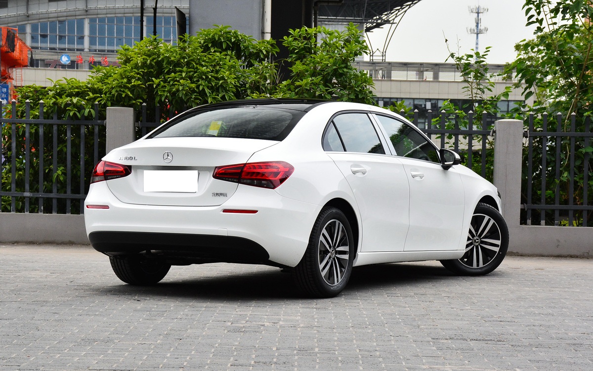 奔驰奥迪宝马最值得买的一款车型,奥迪q8奔驰glecoupe宝马x6测评