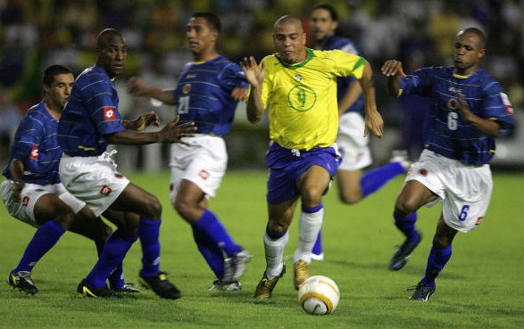 耐克t90系列球衣,耐克足球球衣二创