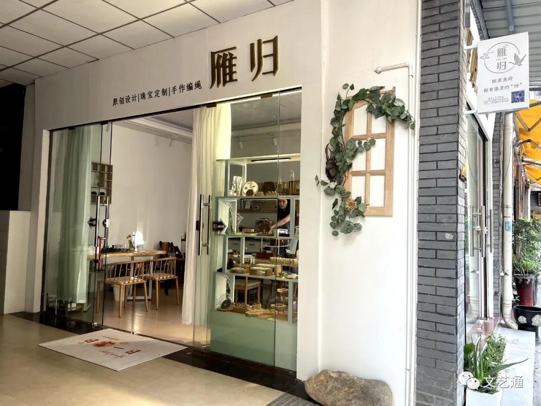 鐝愮悈褰╃摲vlog,鎺愪笣鐝愮悈vlog