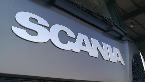 斯堪尼亚500的油耗是多少,斯堪尼亚实际油耗跟油表不一样