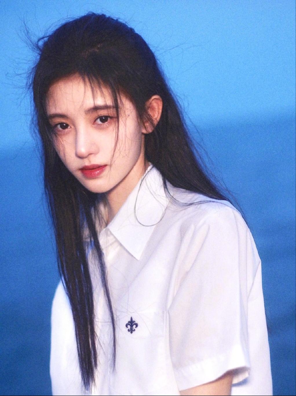 心疼关晓彤,关晓彤上王牌后的路人缘